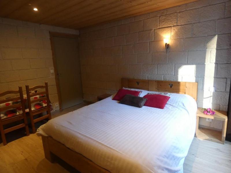 Auberge Du Fraizier Thones Ngoại thất bức ảnh