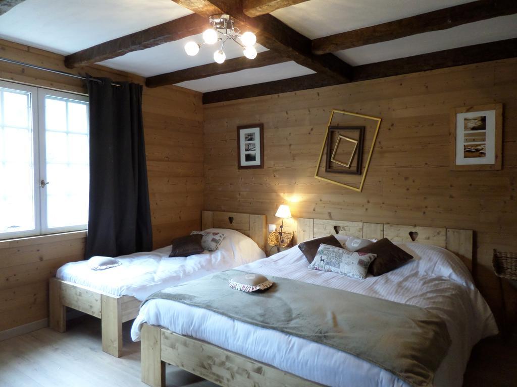 Auberge Du Fraizier Thones Phòng bức ảnh